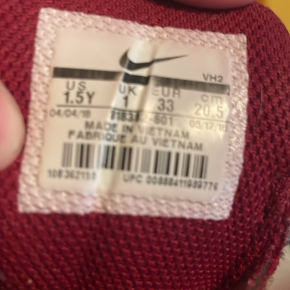 Kid Nike sneakers - Picture 5 of 6